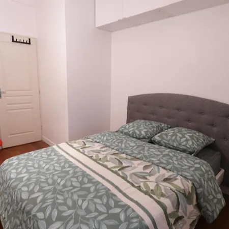 Comfort Parisian And Sofa Bed 1 Min To Metro M4 & T3a Chez Habitant * Parigi