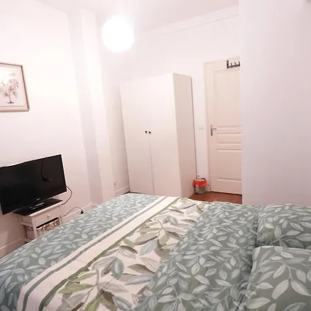 Comfort Parisian And Sofa Bed 1 Min To Metro M4 & T3a Chez Habitant Paris